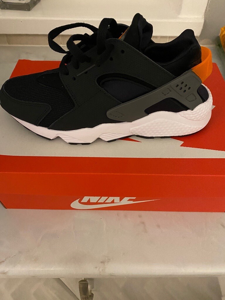 Mens Nike huarache trainers size 6.5 